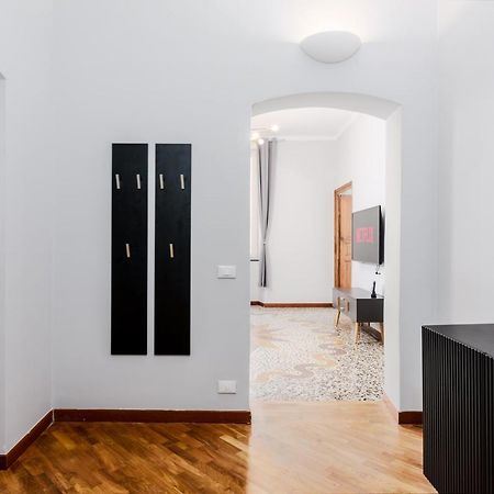 Esclusivo 130 Mq + Terrazzo Via San Vincenzo Lägenhet Genua Exteriör bild
