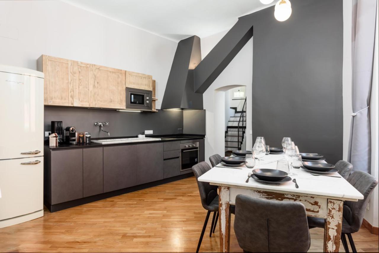 Esclusivo 130 Mq + Terrazzo Via San Vincenzo Lägenhet Genua Exteriör bild